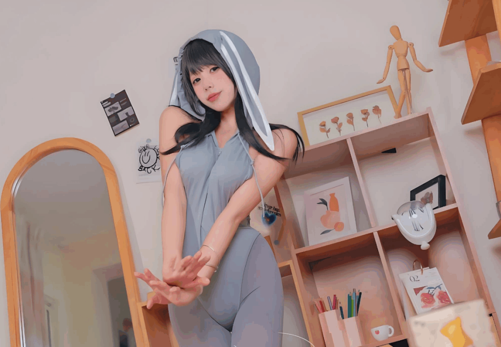 Yiko 湿润兔全套 cos 图集分享,咬一口兔娘镜头表现力格外出彩
