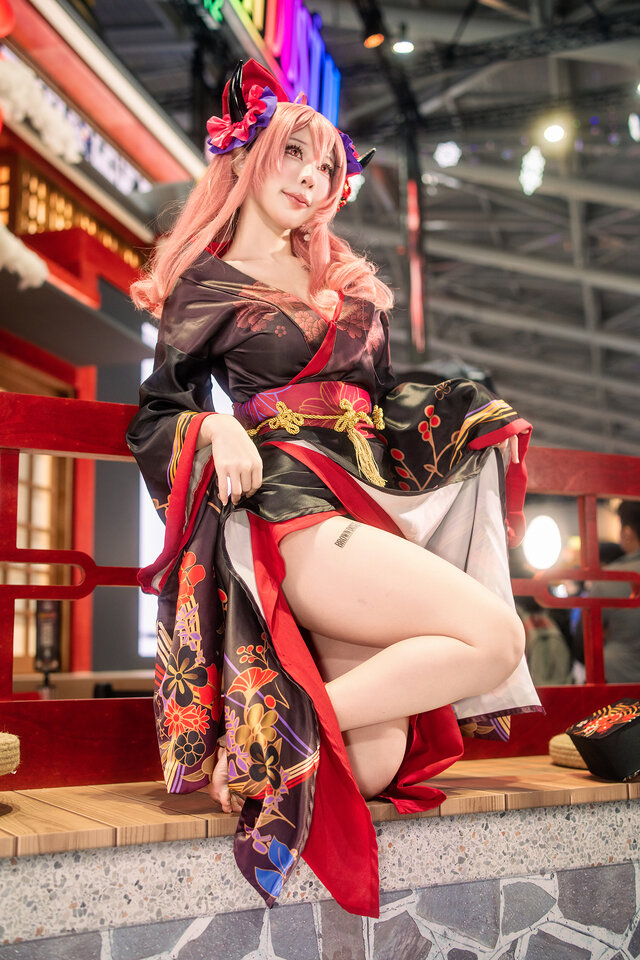 灵动又魅惑!紫玥桃和服莉贝尔塔 COS 解锁满分视觉质感
