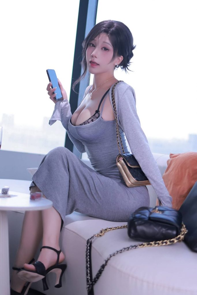 水淼aqua《清潭洞小妈》写真赏析,韩式轻熟都市氛围感拉满
