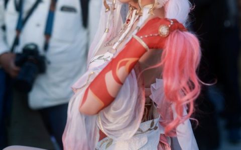水淼aqua鸣潮长离Comiket107场照赏析，清冷神秘感完美