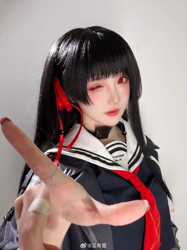 鸣潮优质同人cos,瓜希酱精准演绎朽叶千咲冷锋人设!