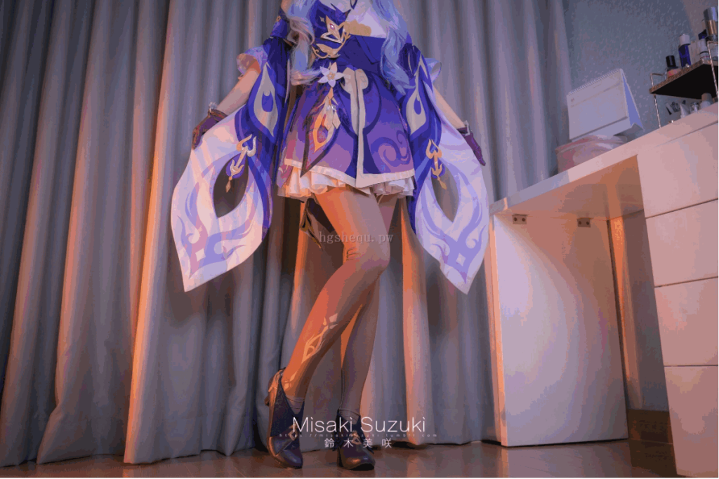 风格跨度超大，铃木美咲甜美与酷感COS双重魅力