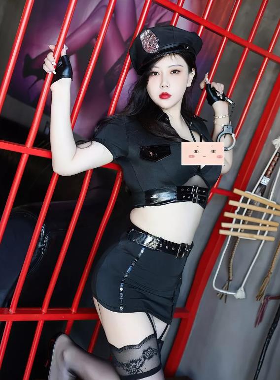 赛场斩获多项大奖 王婉悠模特赛事战绩