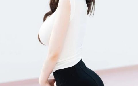 风格百变可塑性极强，全方位了解人气模特糯美子MINIbabe