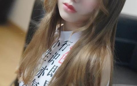 反差感拉满！中性风宝藏coser洛丽塔大哥太有记忆点