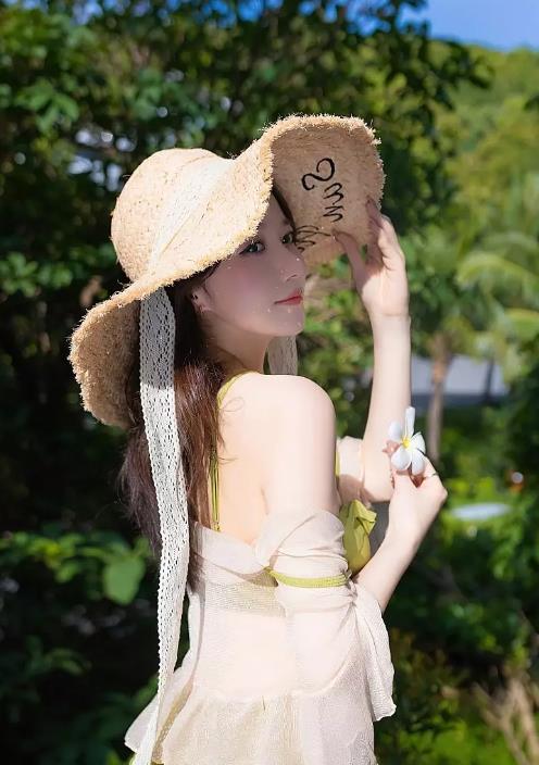 风格百变无短板!鱼子酱Fish甜妹御姐随意切换