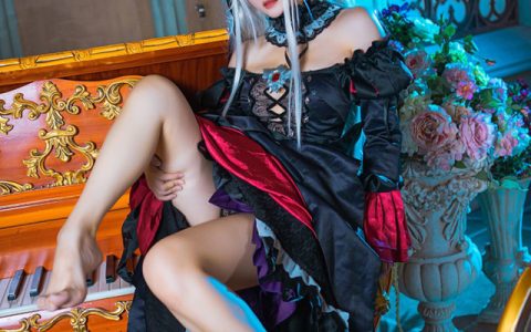 篝之雾枝礼服款角色cos，人气coser星之迟迟完整还原作品